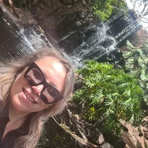 Meet your Posher, Kellie